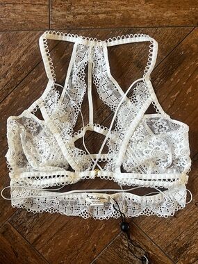 For Love & Lemons Skivvies Ivory Floral Lace Strappy Bralette NWT Medium